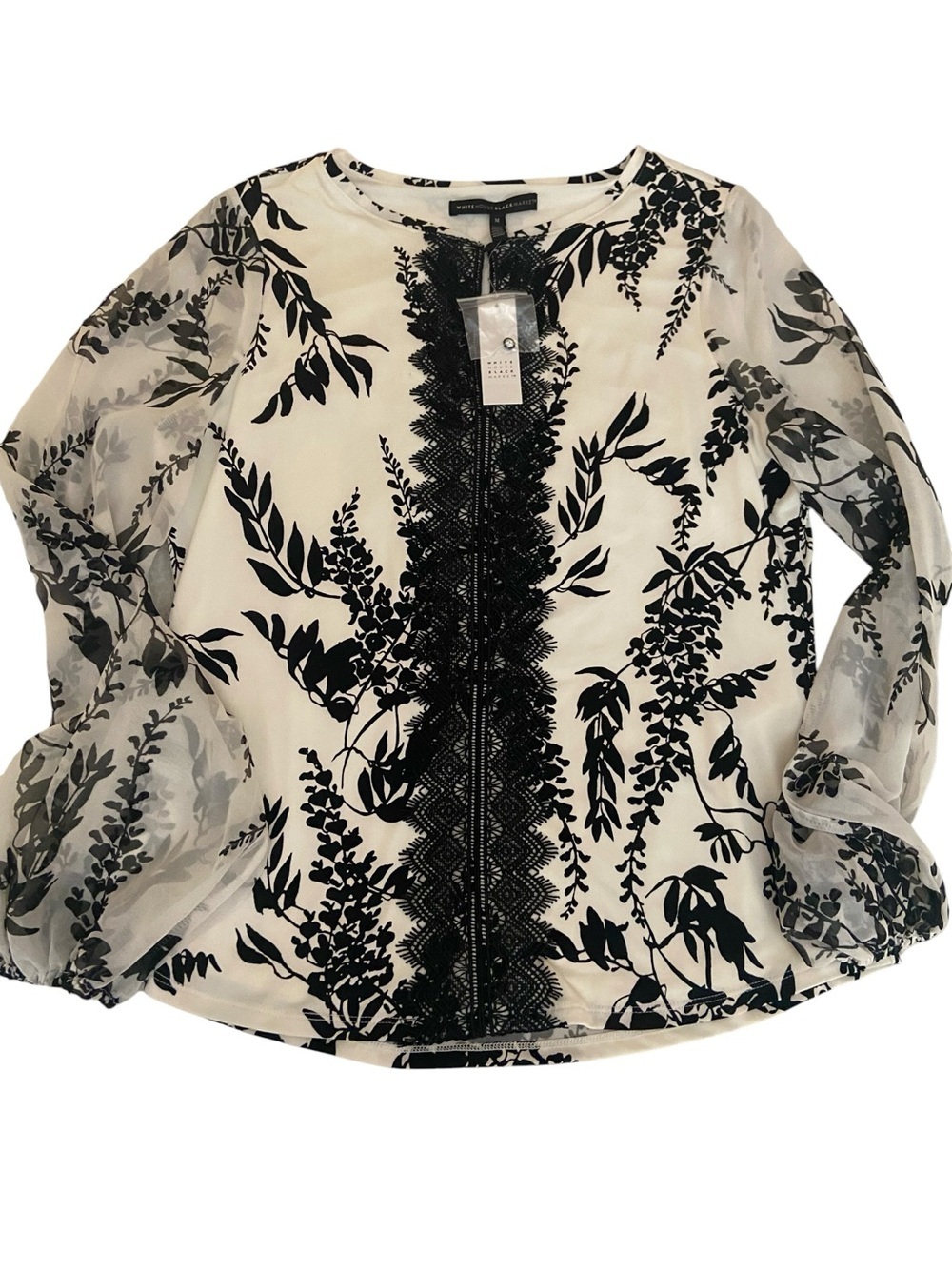 NWT WHITE HOUSE BLACK MARKET PRINTED BLOUSE SIZE MEDIUM